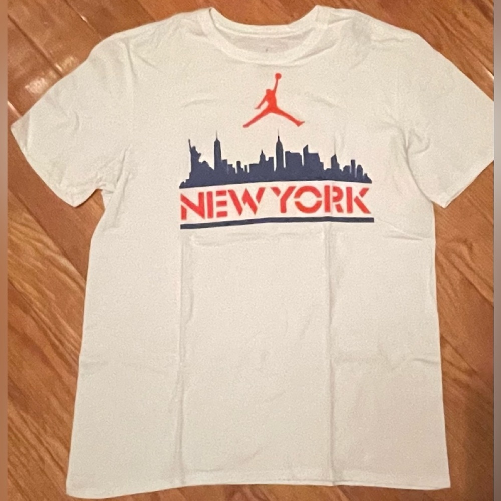 Niketown New York City exclusive Jordan t shirt nyc skyline size large